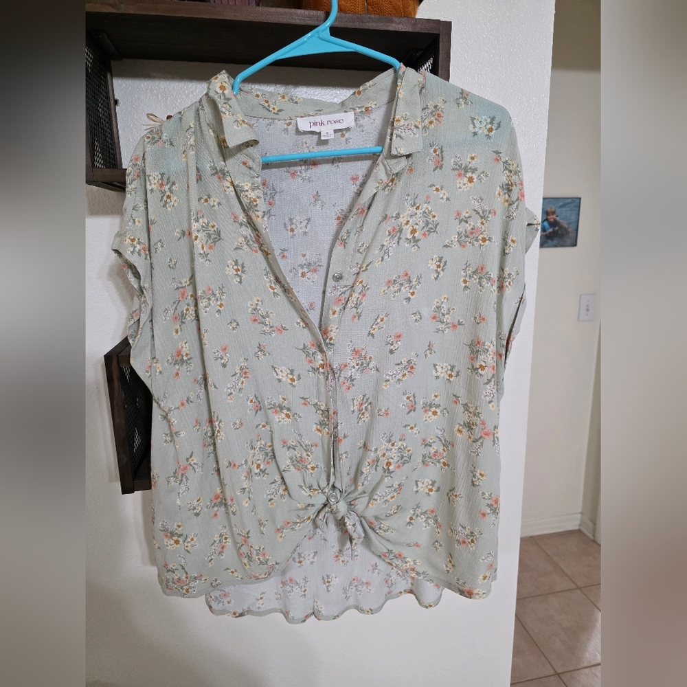 Pink Rose Floral Button Down Shirt - Light Green